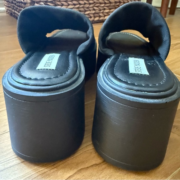 Steve Madden Black Slide Sandals - Picture 3 of 4